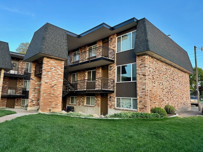 Madison Grove Apartments