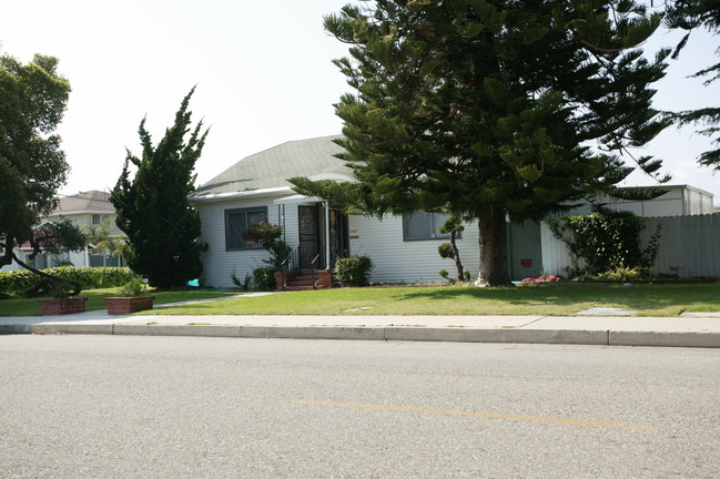 307 E Scott St in Port Hueneme, CA - Building Photo - Building Photo