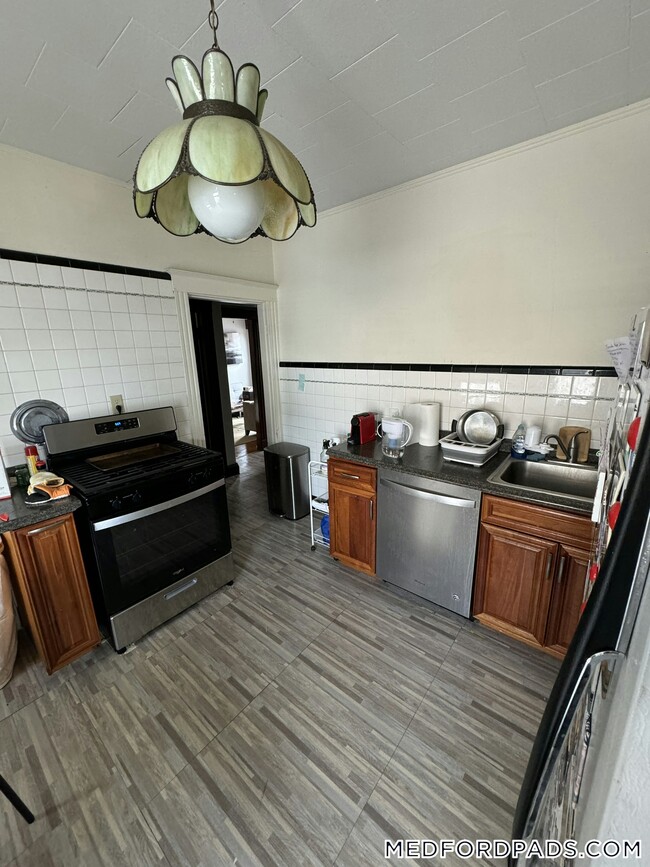 55 Frederick Ave in Medford, MA - Building Photo - Building Photo
