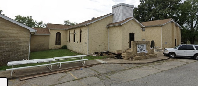 property at 206 Alford St