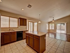 15642 N Naegel Dr in Surprise, AZ - Building Photo - Building Photo