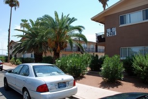 2412 Clifford Ave in Las Vegas, NV - Foto de edificio - Building Photo