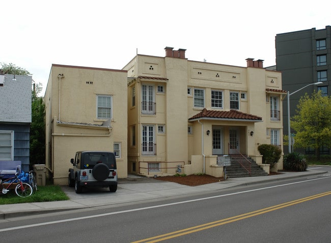 204 NW Kings Blvd in Corvallis, OR - Building Photo - Building Photo