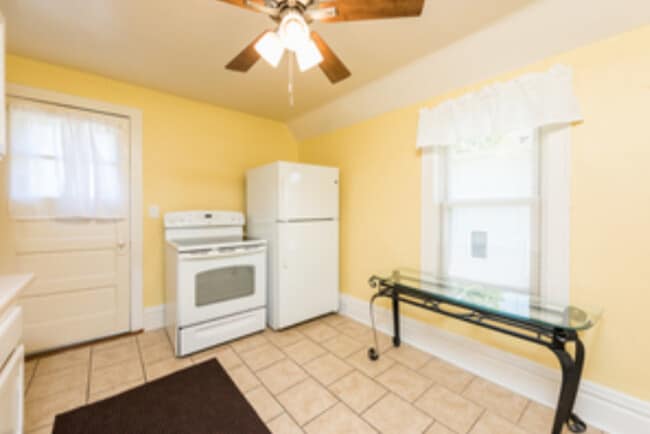 2037 Gabriel Ave in Zion, IL - Building Photo - Building Photo