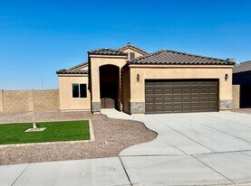 7876 E 34th Pl in Yuma, AZ - Building Photo