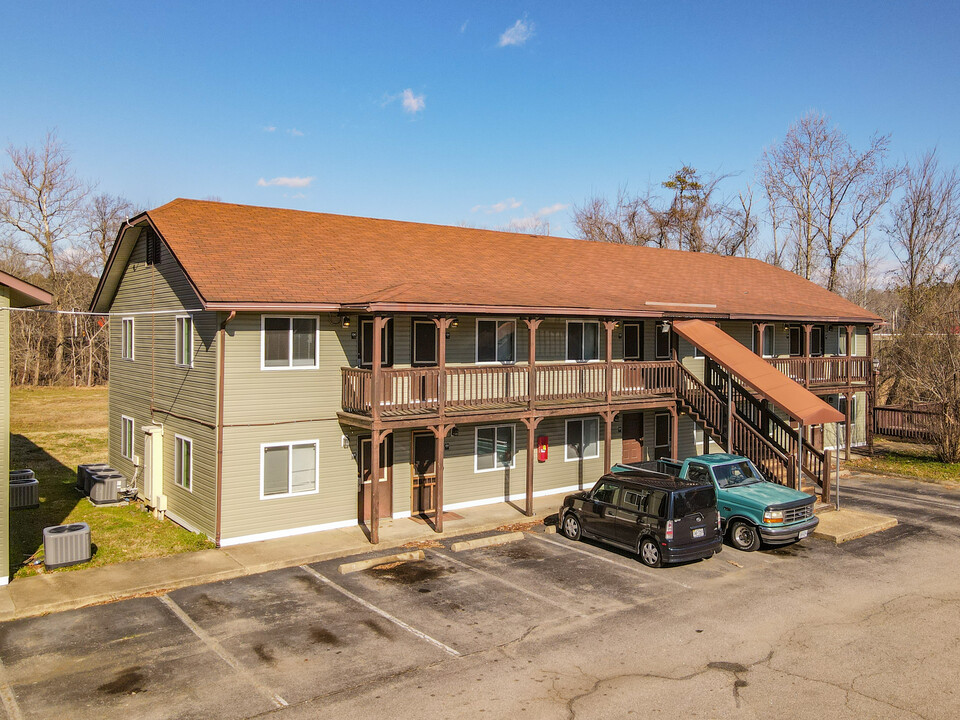 City Studio Apartments in Newport News, VA - Building Photo