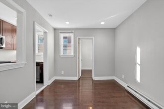 1640 S 28th St in Philadelphia, PA - Building Photo - Building Photo