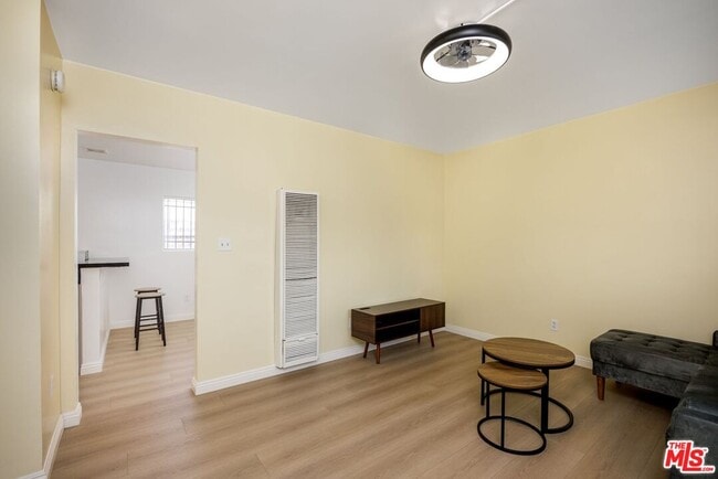 3620 S Budlong Ave in Los Angeles, CA - Building Photo - Building Photo