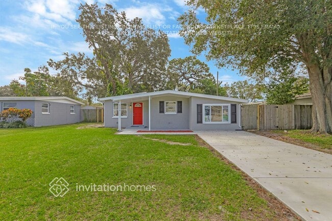 8648 79th Pl in Seminole, FL - Building Photo - Building Photo
