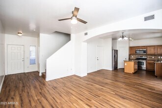 3909 W Irwin Ave in Phoenix, AZ - Foto de edificio - Building Photo