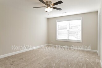 310 Beaumont Cir in Clemmons, NC - Building Photo - Building Photo