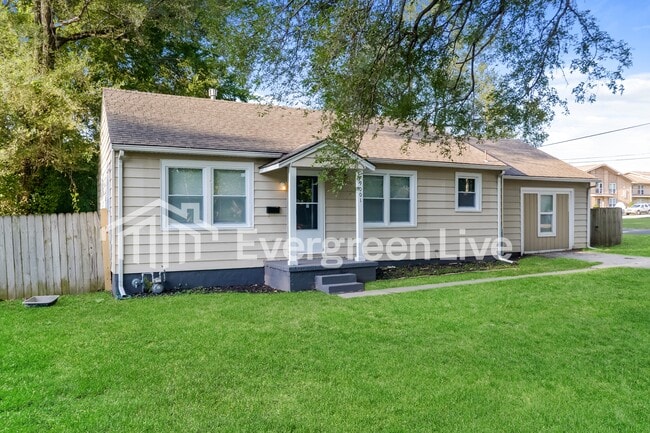 9001 E 66th Ter in Raytown, MO - Building Photo - Building Photo