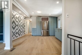 60 Fielding Crescent in Hamilton, ON - Building Photo - Building Photo