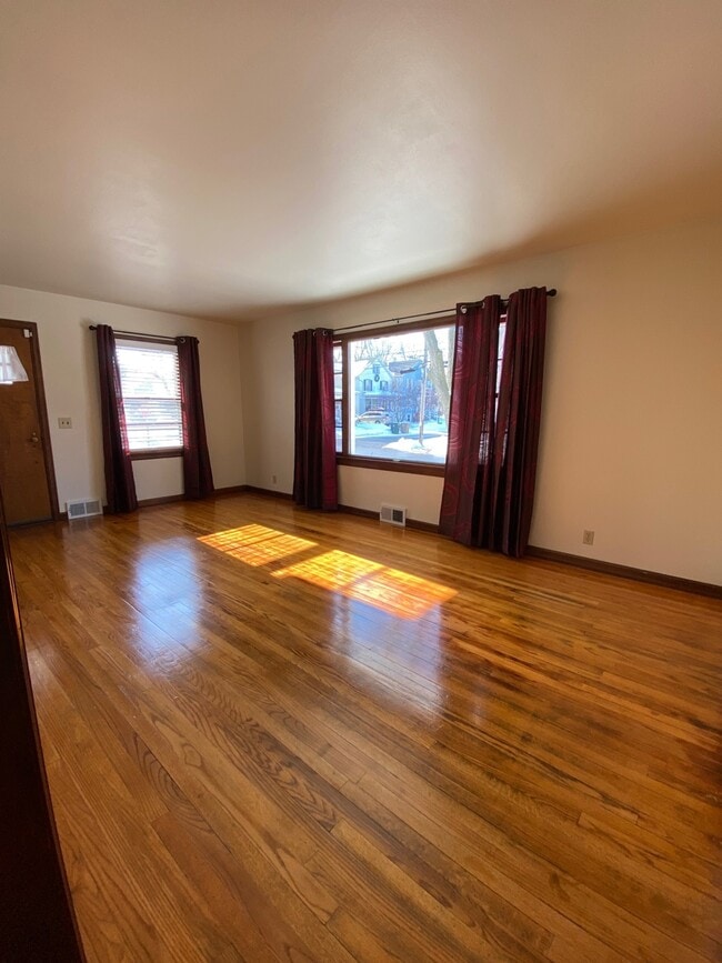 property at 2802 Union St