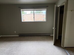 12231 SE 59th St, Unit #88 in Bellevue, WA - Foto de edificio - Building Photo