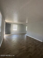 3254 Phyllis St in Jacksonville, FL - Building Photo - Building Photo