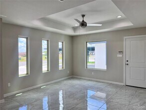 702 Palmer Rd-Unit -4 in Mission, TX - Foto de edificio - Building Photo