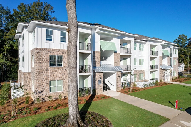 Park Circle Village Apartments in North Charleston, SC - Foto de edificio - Building Photo