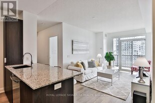 56 Annie Craig Dr in Toronto, ON - Building Photo