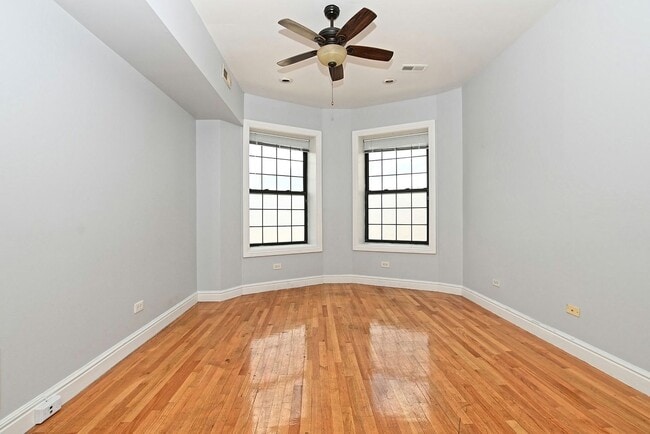 349 E 48th St in Chicago, IL - Building Photo - Building Photo
