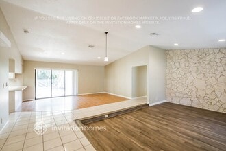 10902 NW 19th St in Coral Springs, FL - Foto de edificio - Building Photo