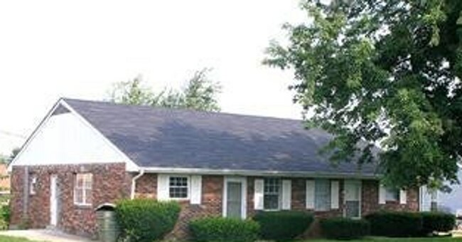 2066 Tammy Ct in Lexington, KY - Building Photo - Building Photo