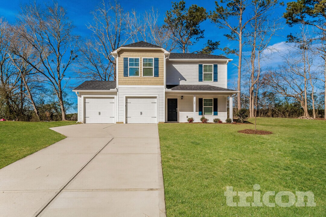 35 Drake Cir in Bunnlevel, NC - Foto de edificio