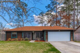 1855 Sherwood Dr in Middleburg, FL - Building Photo