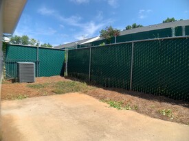 622 Brook Trail in Evans, GA - Building Photo