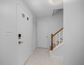4005 Pickstone Dr in Fairfax, VA - Building Photo - Building Photo