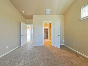 3517 NW Coronado St in Corvallis, OR - Foto de edificio - Building Photo
