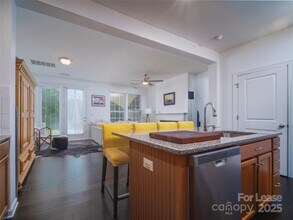 9547 Glenburn Ln in Charlotte, NC - Building Photo - Building Photo