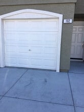 5780 Camino Verde Dr in Sparks, NV - Building Photo - Building Photo