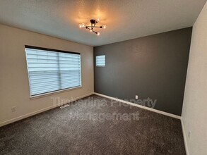 8145 De Anza Peak Trl in Colorado Springs, CO - Foto de edificio - Building Photo