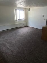 15 N 8th St in Cheney, WA - Foto de edificio - Building Photo