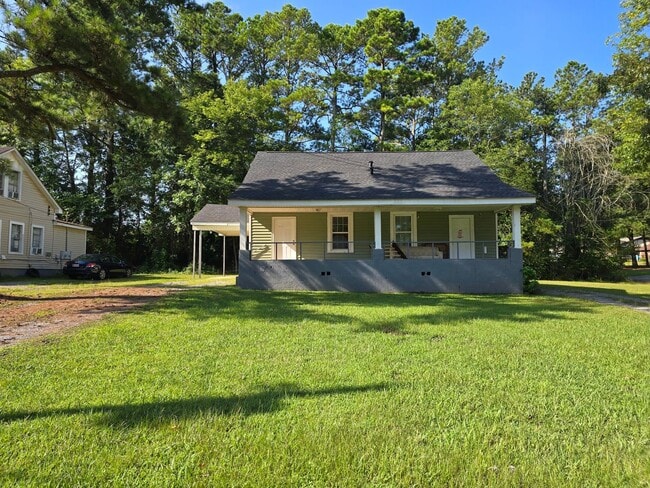 property at 115 Hillside Ave NW