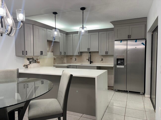 1705 17th Ln in Palm Beach Gardens, FL - Building Photo - Building Photo