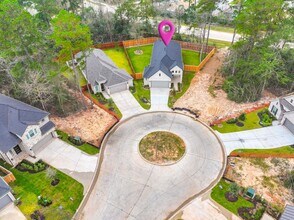 719 Campbell Xing Ct in Willis, TX - Building Photo - Building Photo