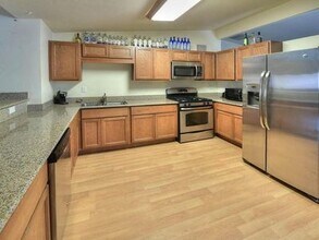 832 E Lester St in Tucson, AZ - Building Photo - Building Photo