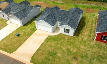 78 ADALINE COURT in Carnesville, GA - Building Photo - Building Photo