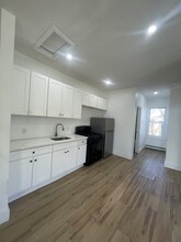 14 Stegman St, Unit 2 in Jersey City, NJ - Building Photo - Building Photo