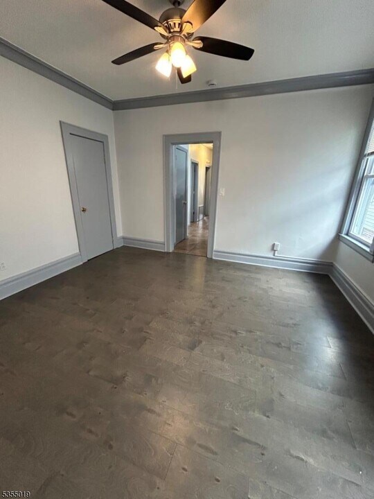407 Springdale Ave in East Orange, NJ - Building Photo