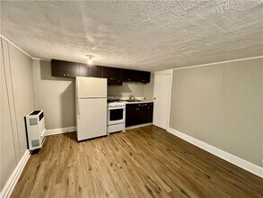 89 N Main St-Unit -A in Bangor, PA - Building Photo - Building Photo