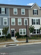 147 Presidents Pointe Ave in Ranson, WV - Building Photo - Building Photo