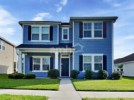 3230 Roundabout Dr in Middleburg, FL - Building Photo