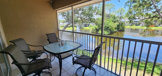 186 Pebble Shores Dr, Unit 204