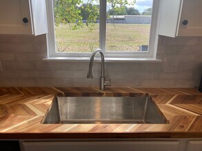 147 N Kowald Ln in New Braunfels, TX - Building Photo - Building Photo