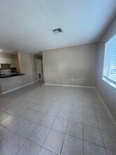 1037 N Victoria Park Rd in Fort Lauderdale, FL - Building Photo - Building Photo