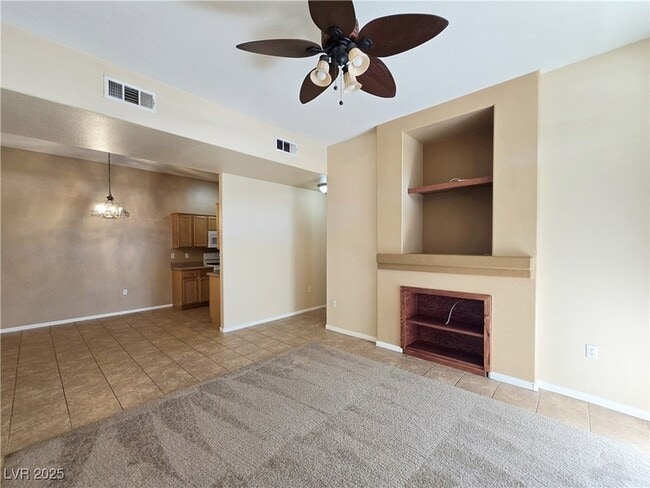 3325 Cactus Shadow St, Unit 101 in Las Vegas, NV - Foto de edificio - Building Photo