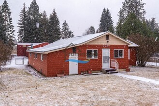 320 E Buckles Rd in Hayden, ID - Building Photo - Building Photo